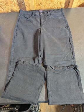 Women's Black Straight-Leg Jeans